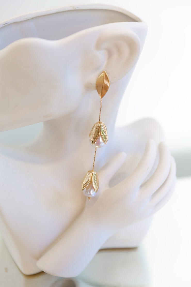 Bellflower Pearl Earrings